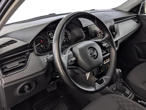 Skoda Rapid II с пробегом 2021 года, цена 1 750 000 рублей, 63531 км, лифтбек, Автокод Объявления