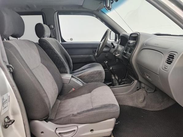 Nissan NP300 с пробегом 2012 года, цена 900 000 рублей, 268832 км, пикап, Автокод Объявления
