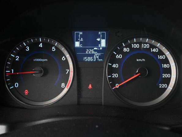Hyundai Solaris I Рестайлинг с пробегом 2015 года, цена 1 029 000 рублей, 158637 км, хэтчбек, Автокод Объявления