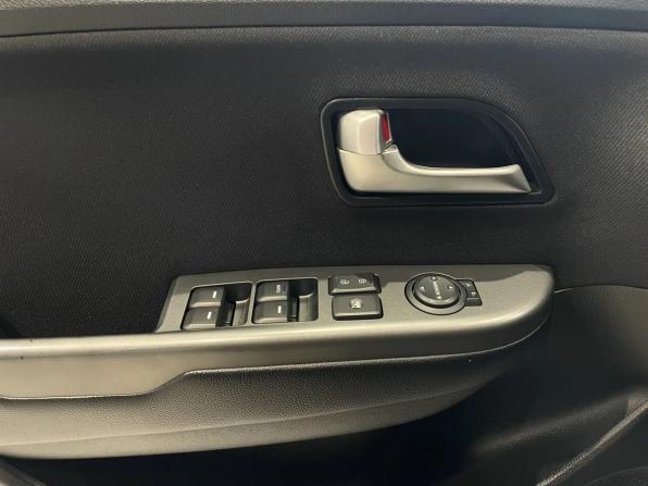 Kia Rio III Рестайлинг с пробегом 2015 года, цена 930 000 рублей, 100649 км, седан, Автокод Объявления