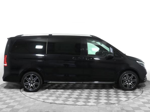 Mercedes-Benz V-Класс III (W447) Рестайлинг с пробегом 2023 года, цена 9 702 000 рублей, 6008 км, минивэн, Автокод Объявления