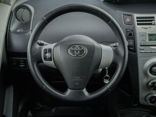 Toyota Yaris II с пробегом 2006 года, цена 470 000 рублей, 205200 км, хэтчбек, Автокод Объявления