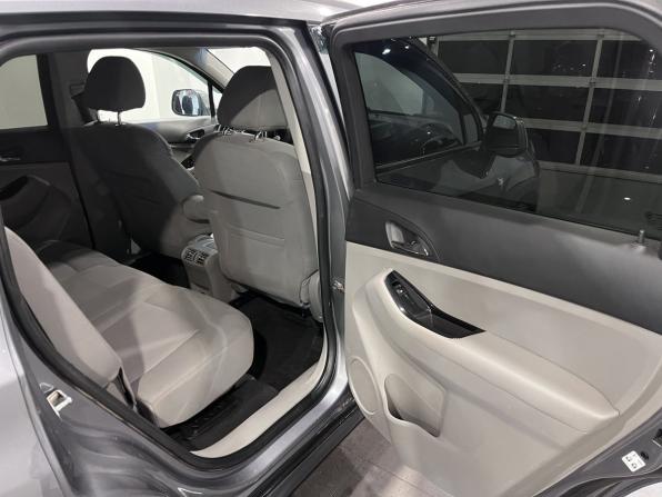 Chevrolet Orlando I с пробегом 2013 года, цена 1 020 000 рублей, 269337 км, компактвэн, Автокод Объявления