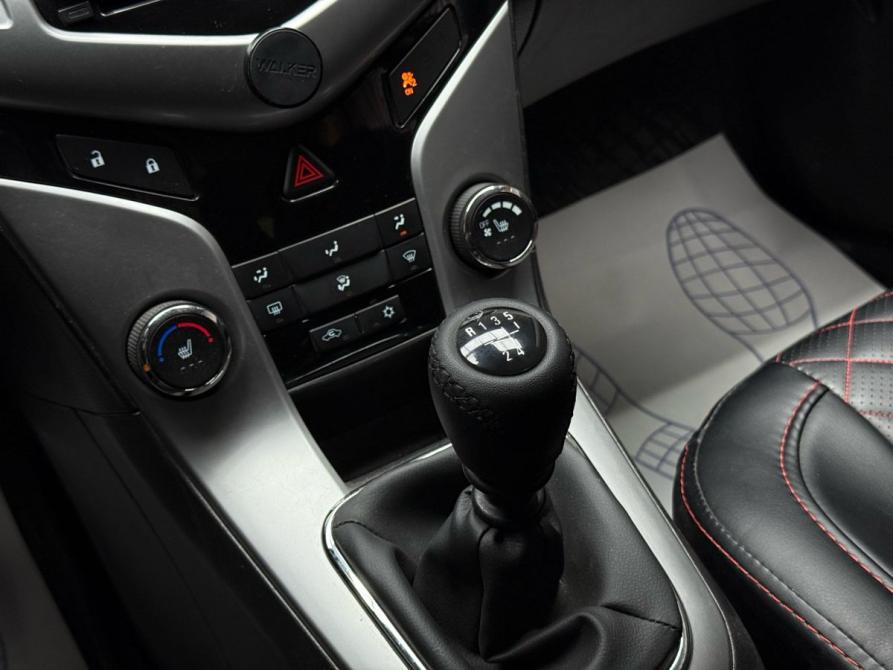 Chevrolet Cruze I Ижевск  - изображение 17
