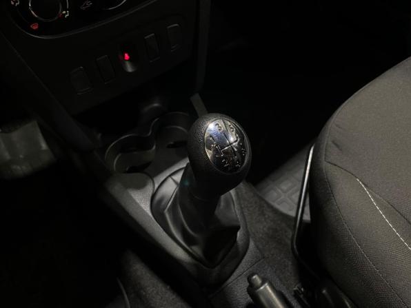Renault Sandero II Рестайлинг с пробегом 2020 года, цена 1 190 000 рублей, 103602 км, хэтчбек, Автокод Объявления