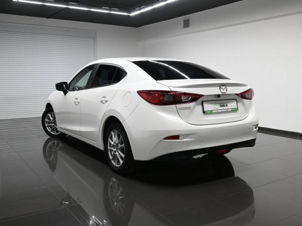 Mazda 3 III (BM) Рестайлинг с пробегом 2018 года, цена 1 845 000 рублей, 72800 км, седан, Автокод Объявления