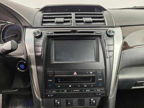 Toyota Camry VII (XV50) Рестайлинг с пробегом 2016 года, цена 1 649 000 рублей, 208318 км, седан, Автокод Объявления