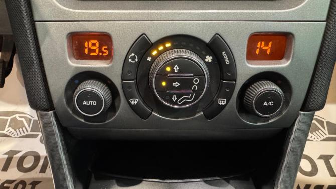 Peugeot 308 I с пробегом 2008 года, цена 285 000 рублей, 215041 км, хэтчбек, Автокод Объявления