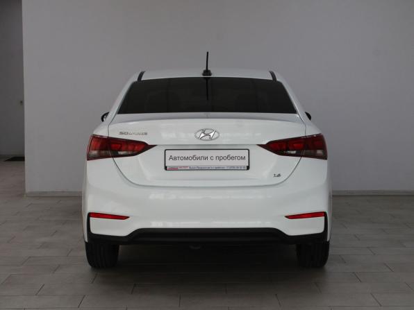 Hyundai Solaris II с пробегом 2018 года, цена 1 509 900 рублей, 44036 км, седан, Автокод Объявления