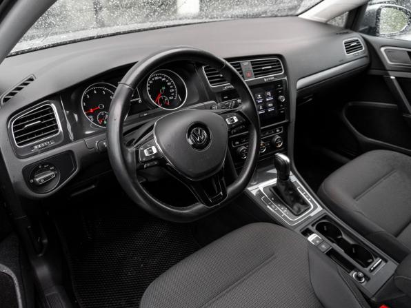 Volkswagen Golf VII Рестайлинг с пробегом 2020 года, цена 1 750 000 рублей, 71200 км, универсал, Автокод Объявления