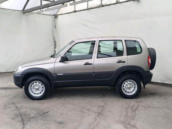 Chevrolet Niva I Рестайлинг с пробегом 2018 года, цена 750 000 рублей, 95453 км, внедорожник, Автокод Объявления