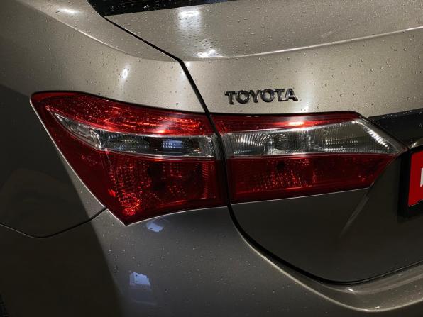 Toyota Corolla XI (E160 E170 E180) с пробегом 2013 года, цена 1 349 000 рублей, 183034 км, седан, Автокод Объявления
