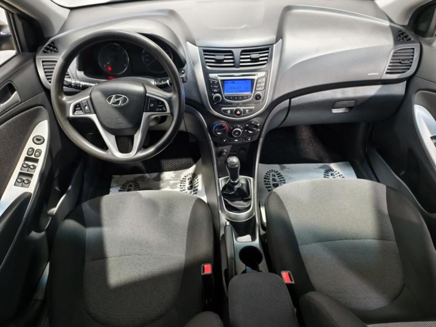 Hyundai Solaris I Курск  - изображение 8