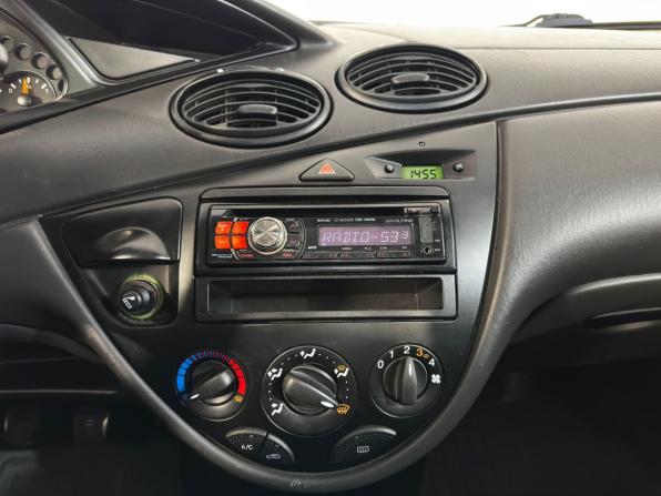 Ford Focus I Рестайлинг с пробегом 2003 года, цена 259 900 рублей, 214756 км, хэтчбек, Автокод Объявления