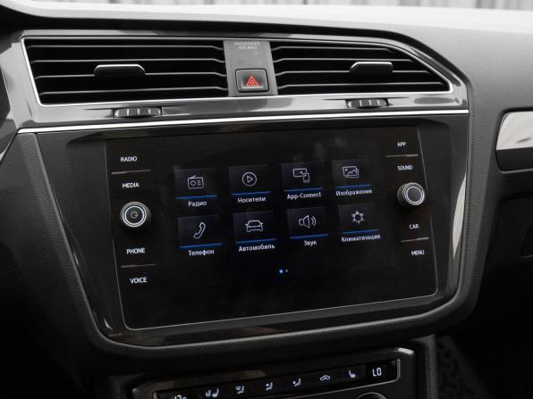 Volkswagen Tiguan II с пробегом 2019 года, цена 2 450 000 рублей, 133490 км, внедорожник, Автокод Объявления
