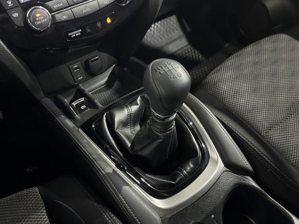 Nissan Qashqai II с пробегом 2017 года, цена 1 549 000 рублей, 141000 км, внедорожник, Автокод Объявления