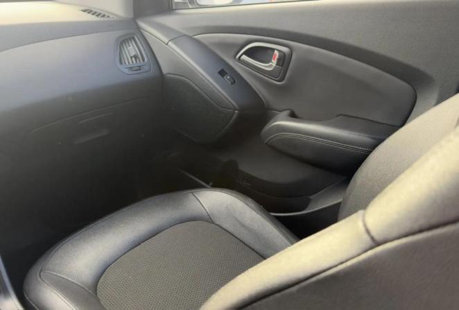 Hyundai ix35 I Рестайлинг с пробегом 2014 года, цена 1 450 000 рублей, 143000 км, внедорожник, Автокод Объявления