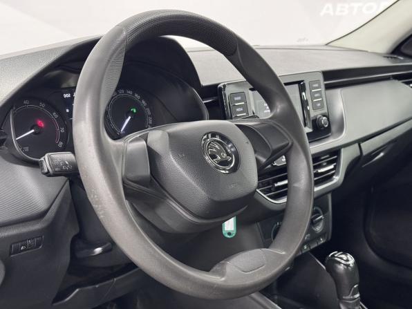 Skoda Rapid II с пробегом 2020 года, цена 880 000 рублей, 290647 км, лифтбек, Автокод Объявления