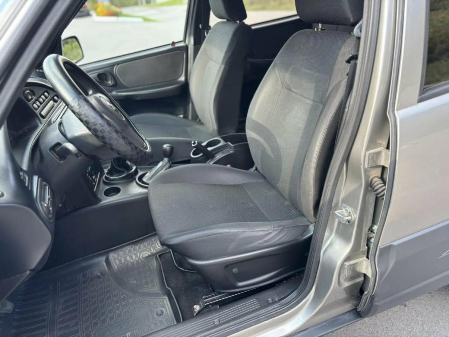 Chevrolet Niva I Рестайлинг Прокопьевск  - изображение 23