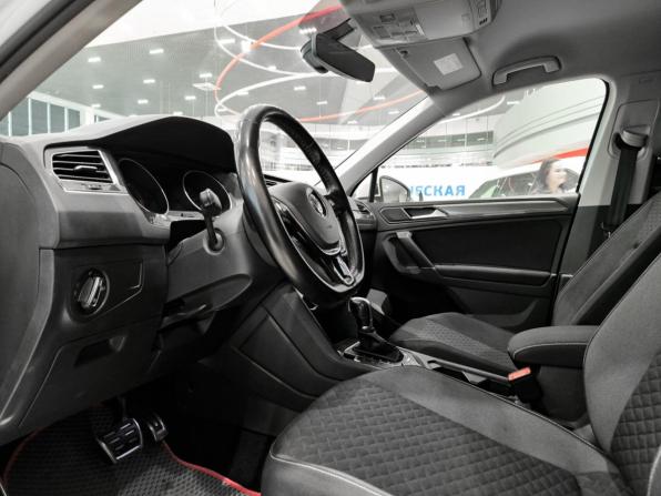 Volkswagen Tiguan II с пробегом 2018 года, цена 2 200 000 рублей, 237125 км, внедорожник, Автокод Объявления