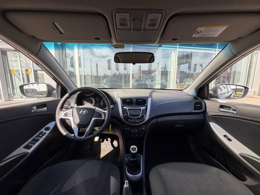 Hyundai Solaris I Санкт-Петербург  - изображение 9