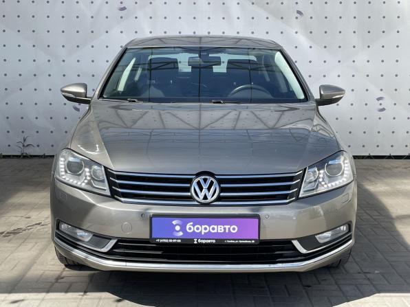 Volkswagen Passat B7 с пробегом 2012 года, цена 1 240 000 рублей, 176113 км, седан, Автокод Объявления