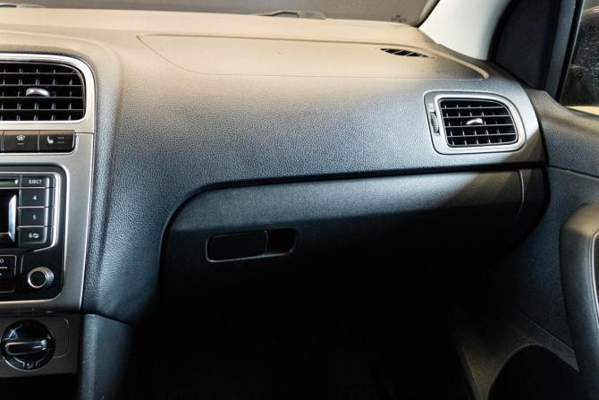 Volkswagen Polo V с пробегом 2013 года, цена 950 000 рублей, 175573 км, седан, Автокод Объявления