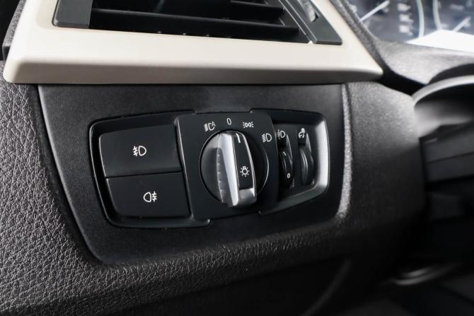 BMW 3 серии VI (F3x) Рестайлинг с пробегом 2017 года, цена 2 199 000 рублей, 243600 км, универсал, Автокод Объявления