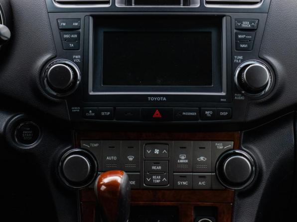 Toyota Highlander II (XU40) Рестайлинг с пробегом 2010 года, цена 1 449 000 рублей, 216298 км, внедорожник, Автокод Объявления