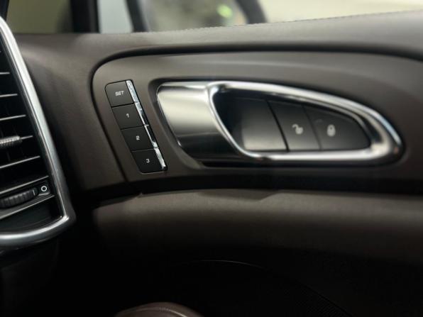 Porsche Cayenne II (958) с пробегом 2014 года, цена 3 180 000 рублей, 126423 км, внедорожник, Автокод Объявления
