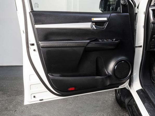 Toyota Hilux VIII с пробегом 2020 года, цена 4 550 000 рублей, 195455 км, пикап, Автокод Объявления