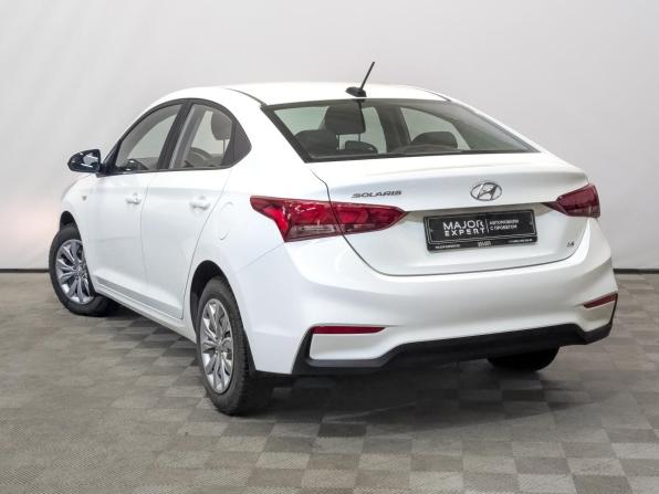 Hyundai Solaris II с пробегом 2018 года, цена 1 235 000 рублей, 108646 км, седан, Автокод Объявления