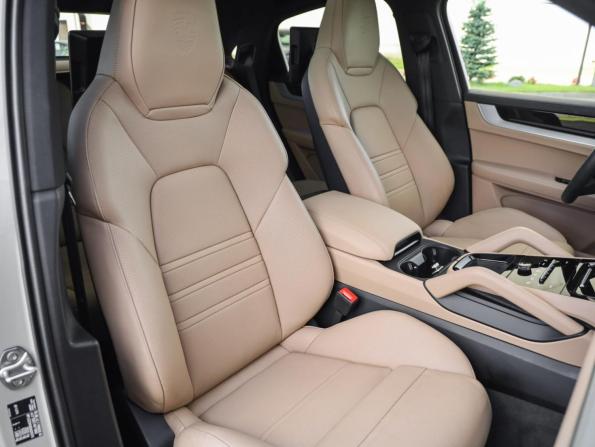 Porsche Cayenne III Рестайлинг с пробегом 2025 года, цена 17 490 000 рублей, 6114 км, внедорожник, Автокод Объявления