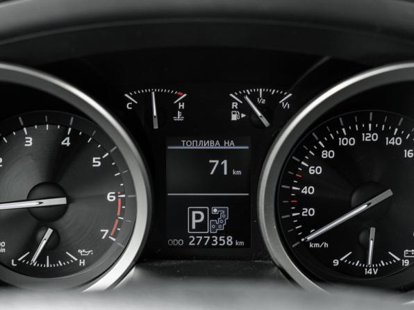 Toyota Land Cruiser 200 Series Рестайлинг 1 с пробегом 2013 года, цена 3 720 000 рублей, 277358 км, внедорожник, Автокод Объявления