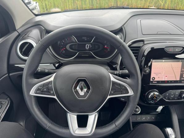 Renault Kaptur I Рестайлинг с пробегом 2021 года, цена 1 685 000 рублей, 65620 км, внедорожник, Автокод Объявления