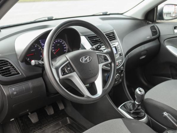 Hyundai Solaris I с пробегом 2014 года, цена 869 000 рублей, 56700 км, хэтчбек, Автокод Объявления