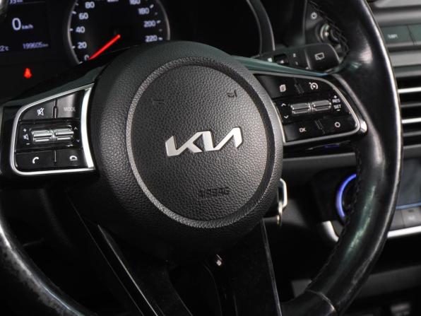Kia Seltos I с пробегом 2022 года, цена 2 056 000 рублей, 199605 км, внедорожник, Автокод Объявления