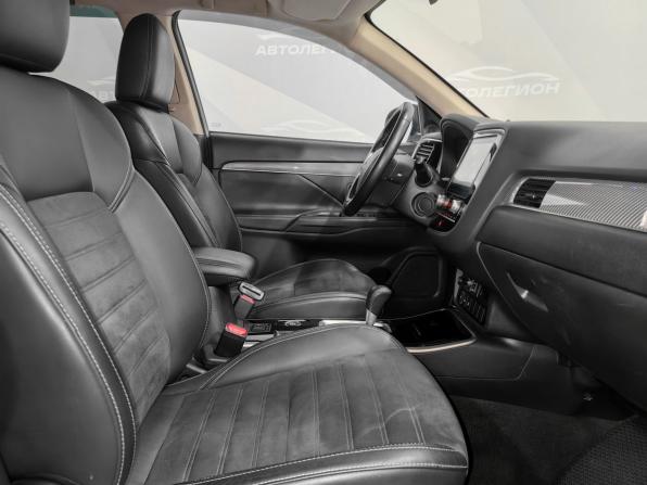 Mitsubishi Outlander III Рестайлинг 3 с пробегом 2021 года, цена 2 250 000 рублей, 51097 км, внедорожник, Автокод Объявления