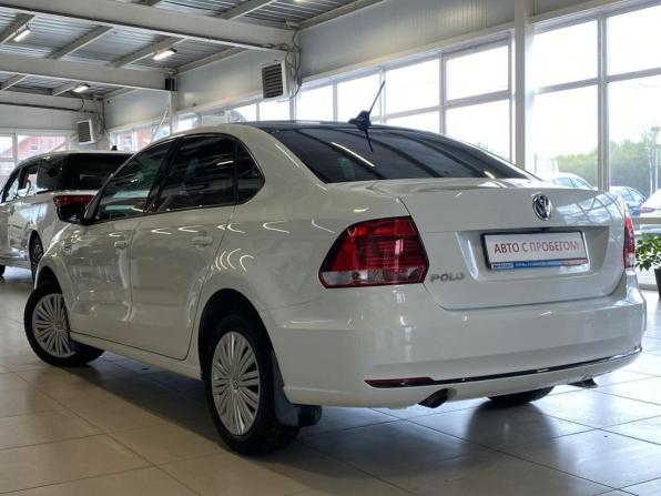 Volkswagen Polo V Рестайлинг с пробегом 2018 года, цена 1 154 000 рублей, 62000 км, седан, Автокод Объявления