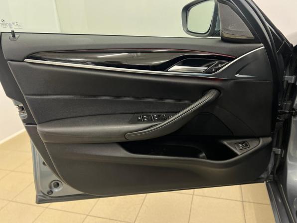 BMW 5 серии VII (G30/G31/G38) с пробегом 2017 года, цена 3 100 000 рублей, 155788 км, седан, Автокод Объявления