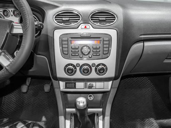 Ford Focus II Рестайлинг с пробегом 2008 года, цена 400 000 рублей, 225807 км, хэтчбек, Автокод Объявления