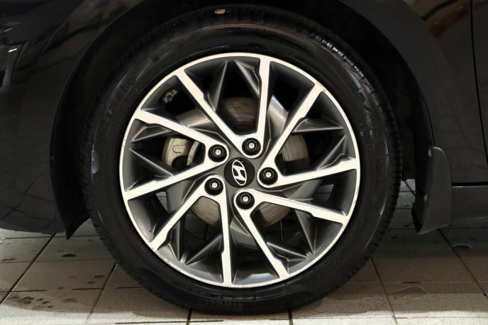 Hyundai Elantra VI (AD) Рестайлинг Сургут  - изображение 9