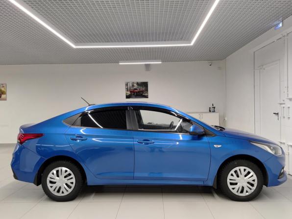 Hyundai Solaris II с пробегом 2018 года, цена 882 000 рублей, 173138 км, седан, Автокод Объявления