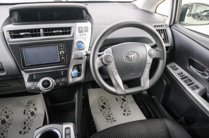 Toyota Prius Alpha I (ZVW40/41) Рестайлинг с пробегом 2016 года, цена 1 549 000 рублей, 174000 км, универсал, Автокод Объявления
