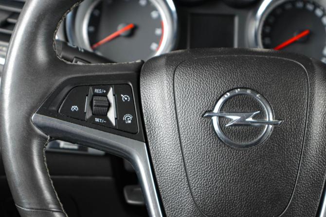 Opel Mokka I с пробегом 2014 года, цена 1 229 000 рублей, 114000 км, внедорожник, Автокод Объявления