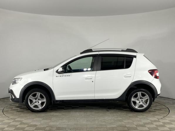 Renault Sandero II Рестайлинг с пробегом 2021 года, цена 1 290 000 рублей, 83784 км, хэтчбек, Автокод Объявления