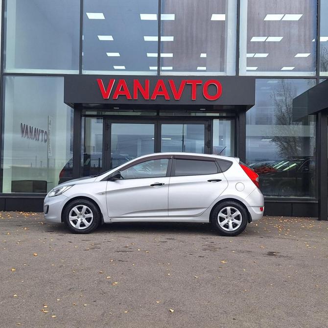 Hyundai Solaris I Азнакаево  - изображение 2