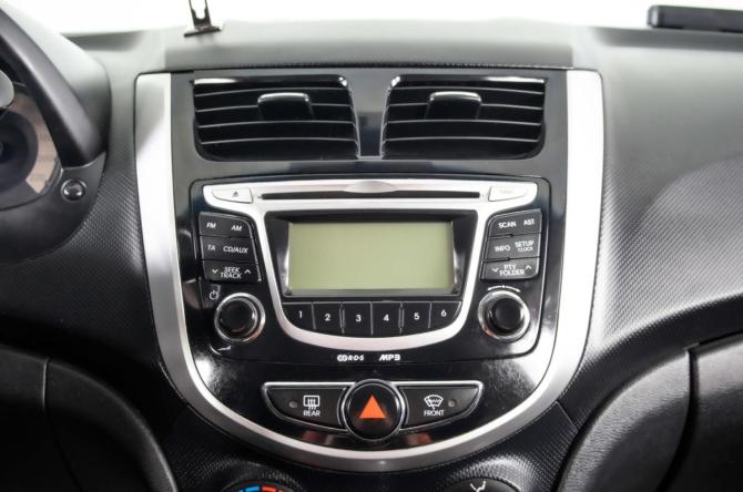 Hyundai Solaris I с пробегом 2011 года, цена 729 000 рублей, 193000 км, седан, Автокод Объявления