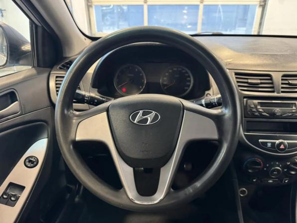 Hyundai Solaris I Рестайлинг с пробегом 2014 года, цена 765 000 рублей, 251350 км, седан, Автокод Объявления