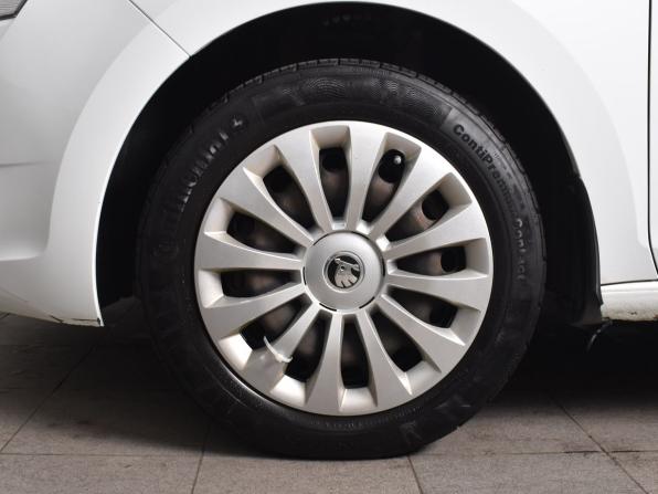 Skoda Rapid I Рестайлинг с пробегом 2018 года, цена 1 354 995 рублей, 88001 км, лифтбек, Автокод Объявления